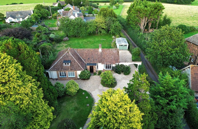 BARTON LODGE, pet friendly, country holiday cottage in Porlock