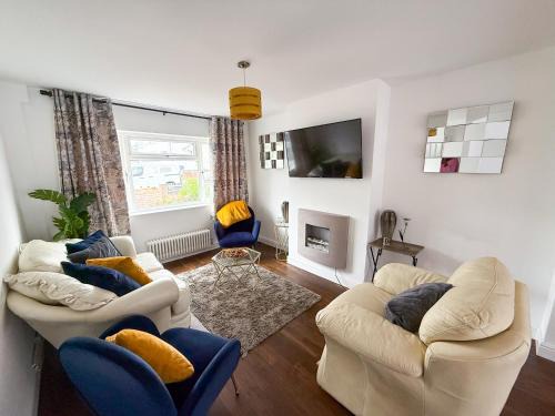 Bassetts House - Contractor ready!