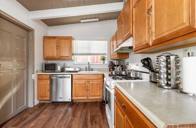 Bay Area Pool Table BBQ Cal U BART Gateway to SFO.