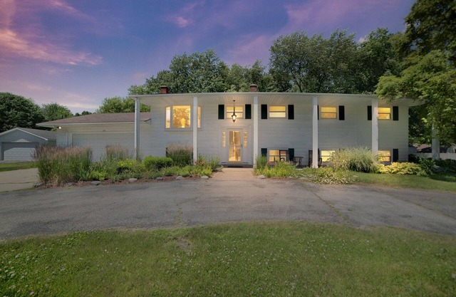 Bay City Getaway: Springtime Serenity by Saginaw Bay: Your Perfect Family Getaway