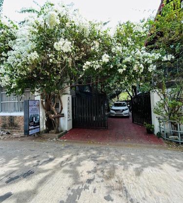 Bay Root Surf Resort