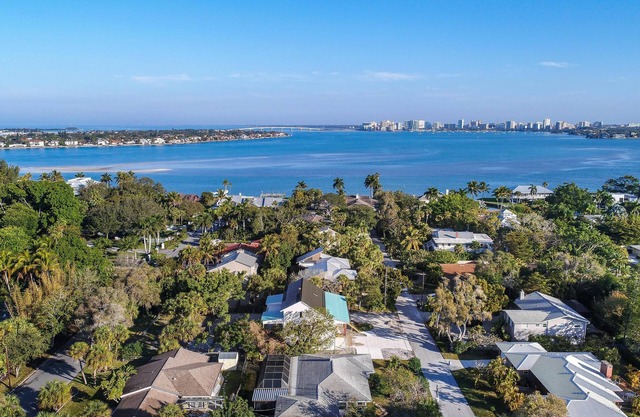 Baydream Bungalow | Pet Friendly Home w/Private Heated Screened-In Pool