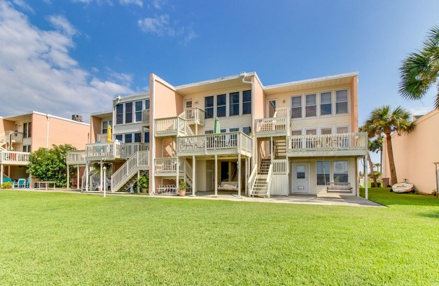 Bayfront Home - Steps from the Beach & Close to Local Attractions
