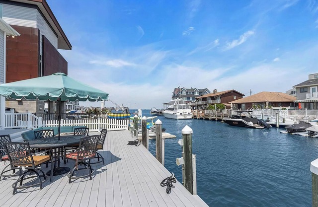 Bayfront Luxury Home with Hot Tub, Sleeps 16+