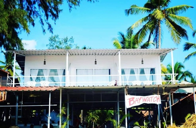 Baywatch Beach Resort patnem