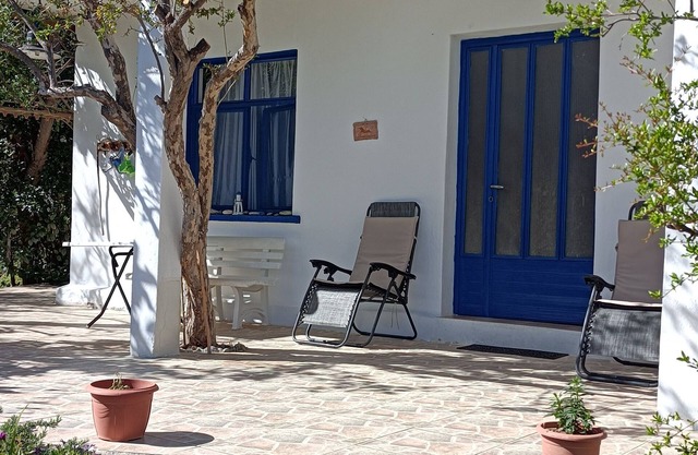 Beach family house in green