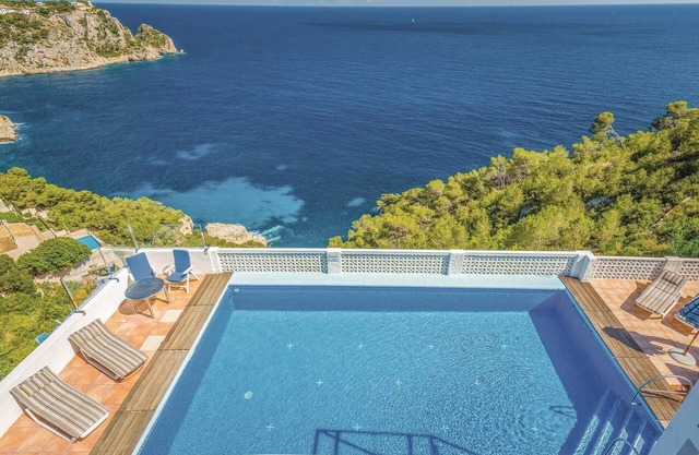 Beach front home in Jávea