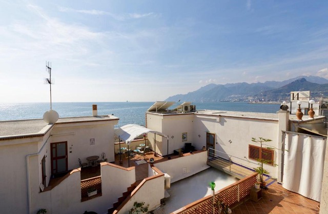 Beach Hotel 14Leoni b&b