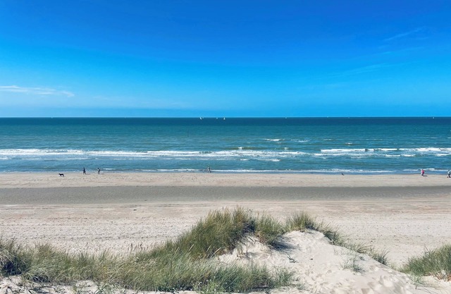 Beach House de Panne