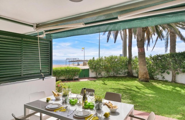 Beachfront Apartment Las Burras MRA 02 by VillaGranCanaria