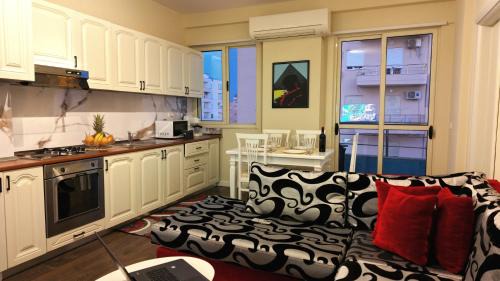 Beachfront Bliss Central 2BR Apartment