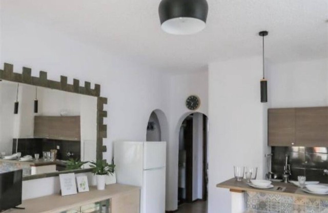 Beachfront Deluxe Apt.