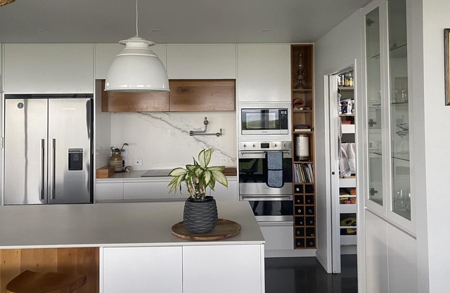 Beachfront Escape with uninterrupted views of the sea