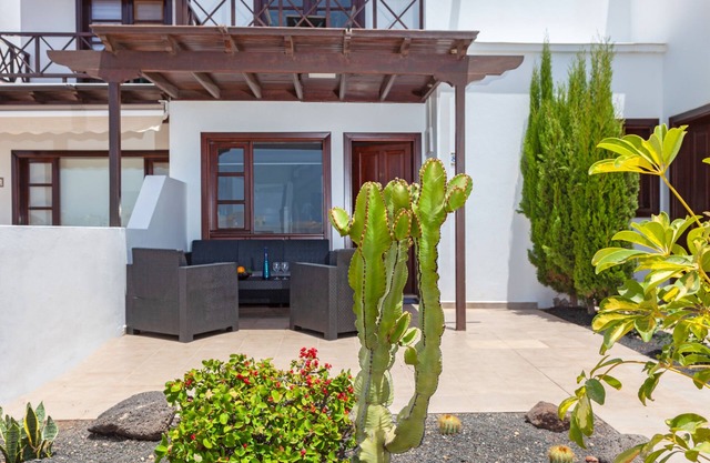Beachfront house, Fuerteventura view, swimming pool