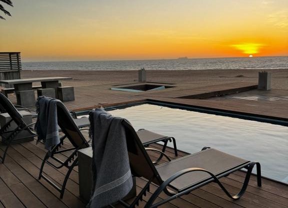 Beachfront Luxury Oasis