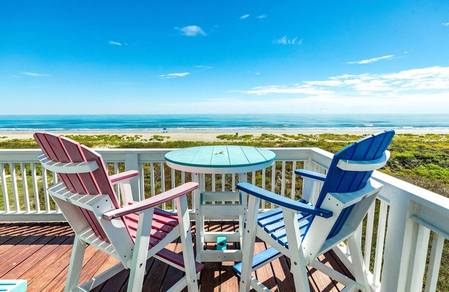 Beachfront Pet Friendly Home w/HOT TUB, Fenced Yard - Steps from Gulf & Beach