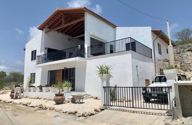 Beachhouse Santa Martha with swimming pool and sea view (10 pers)