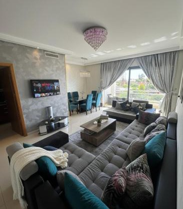 Beachside Charming Apartment