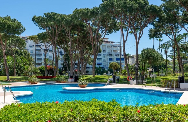 Beachside Puerto Banus Luxury Aprt3