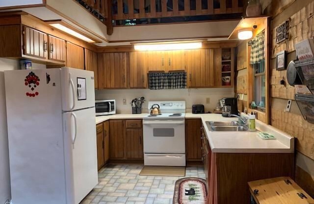 Bearadise Cabin where the relaxation begins!