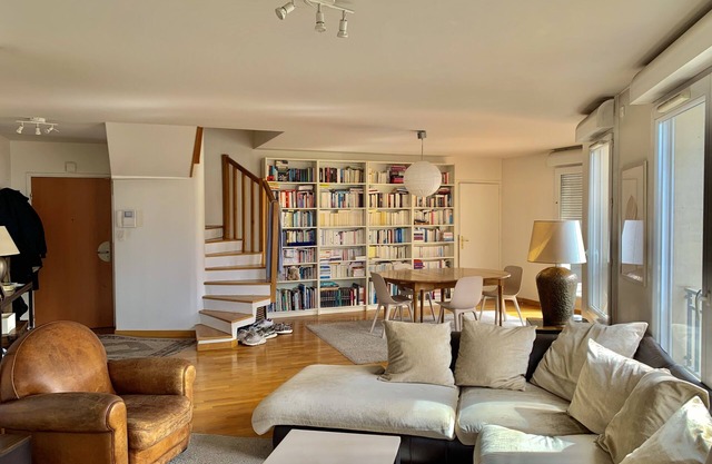 Beau & Grand Duplex Avec Terrasse Rooftop de 100m²