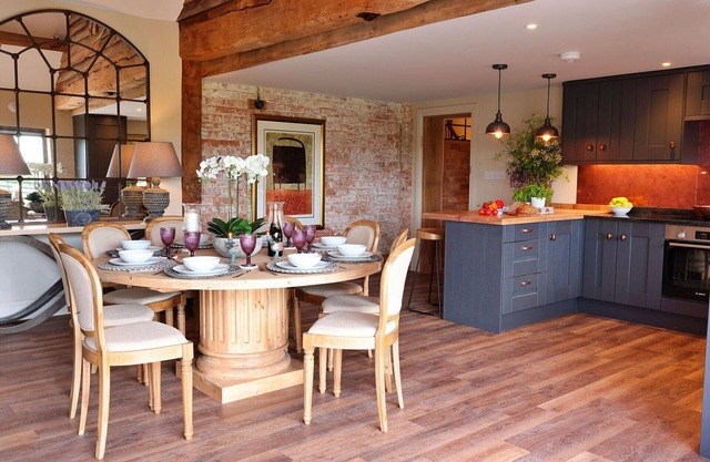 Beautiful villa for 6 guests with WIFI, terrace and pets allowed