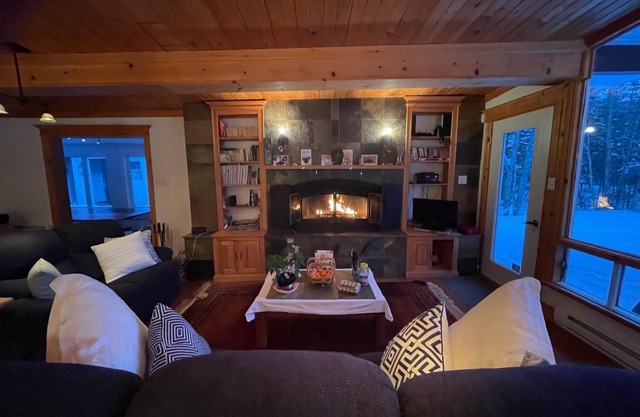 Beautiful cottage on a magical lake in St-Adolphe d'Howard in the Laurentians.