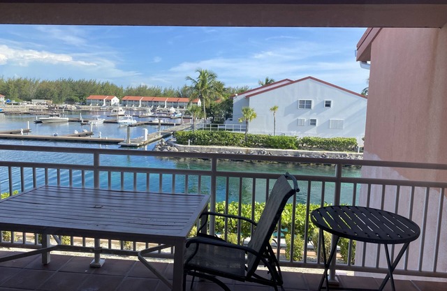 Beautiful 3/2 Townhouse with Inlet views - Sleeps 7 Unit 20A