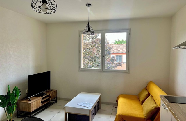 Beautiful air-conditioned apartment near the center