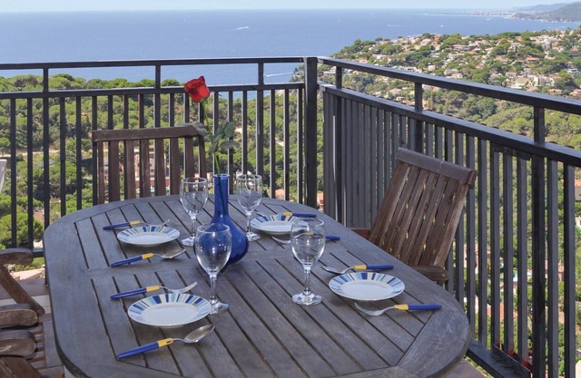 Beautiful and comfortable apartment in urbanization in LLoret de Mar, Costa Brava with spectacular v