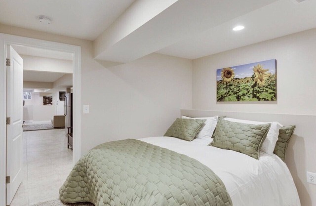 Beautiful and Spacious Apartment in Bloomingdale
