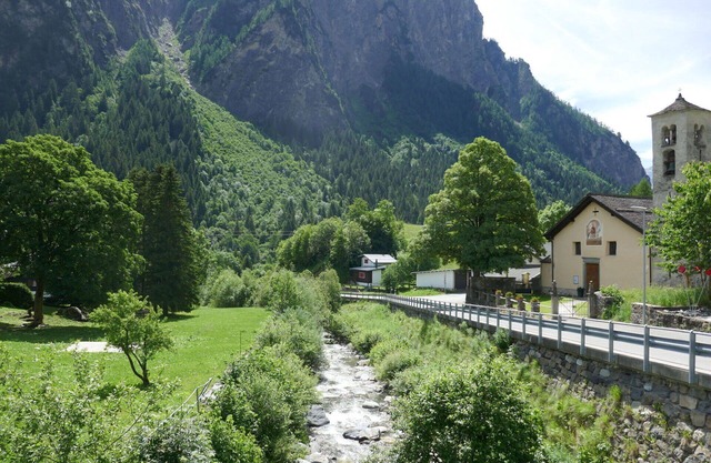 Beautiful apartment for 4 guests with WIFI, TV, patio, pets allowed and panoramic view