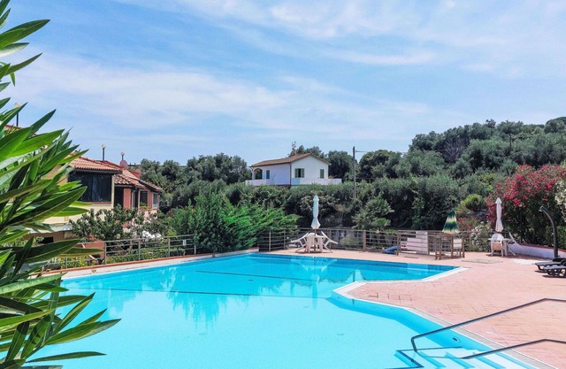 Beautiful apartment for 6 guests with pool, WIFI, TV and terrace