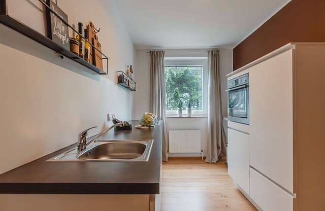 Beautiful apartment for 4 guests with WIFI, TV and balcony