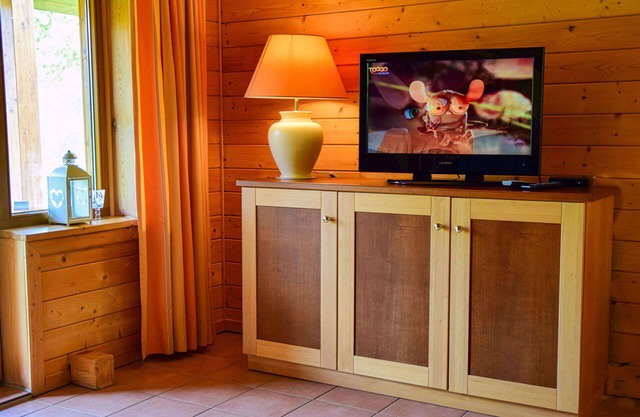 Beautiful apartment in villa for 4 people with WIFI, TV and terrace