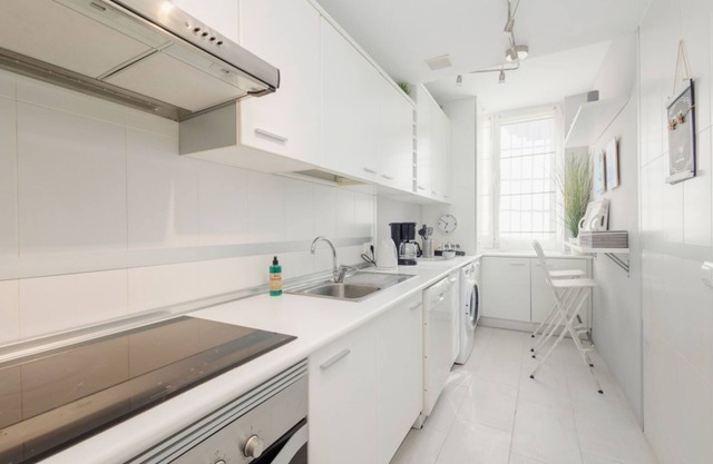 Beautiful apartment at the beach with amazing sea views