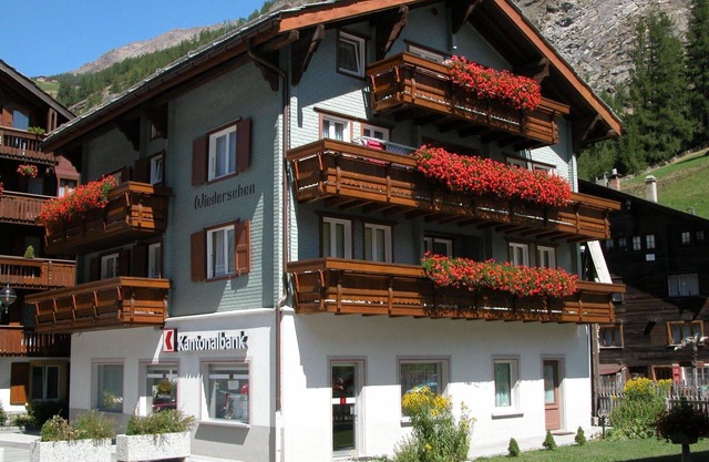 Beautiful apartment for 4 guests with WIFI, TV, balcony and pets allowed
