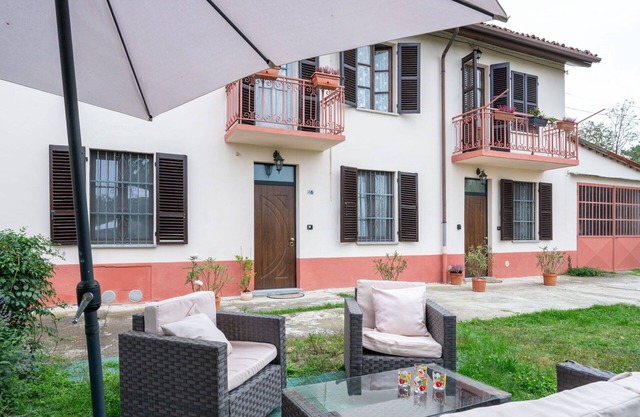 Beautiful apartment for 6 guests with WIFI, patio, pets allowed and panoramic view