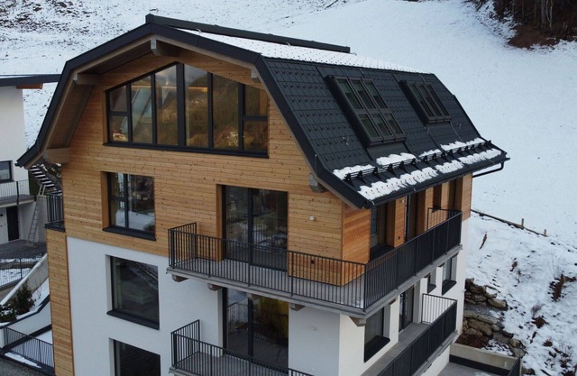 Beautiful apartment for 6 guests with WIFI, TV and terrace