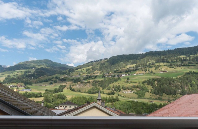 Beautiful apartment for 7 people with WIFI, TV, balcony and panoramic view