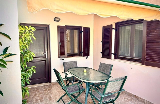 Beautiful apartment for 3 people with pool