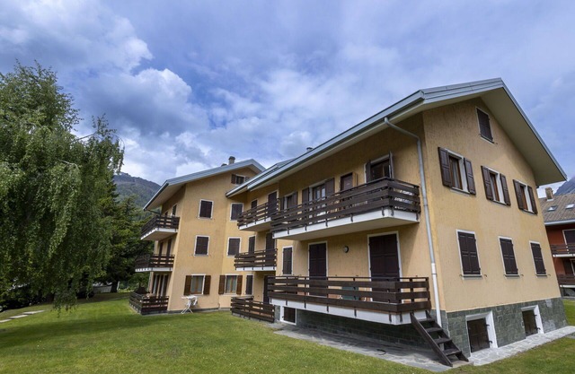 Beautiful apartment for 6 guests with WIFI, TV, terrace and pets allowed