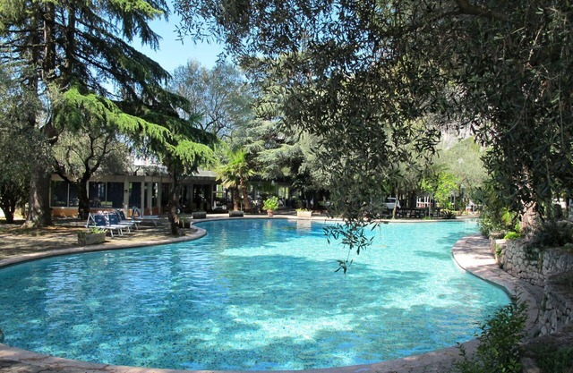 Beautiful apartment for 4 people with A/C, pool, WIFI, TV and patio