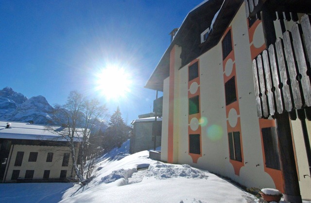 Beautiful apartment for 5 people with WIFI, TV, balcony and pets allowed
