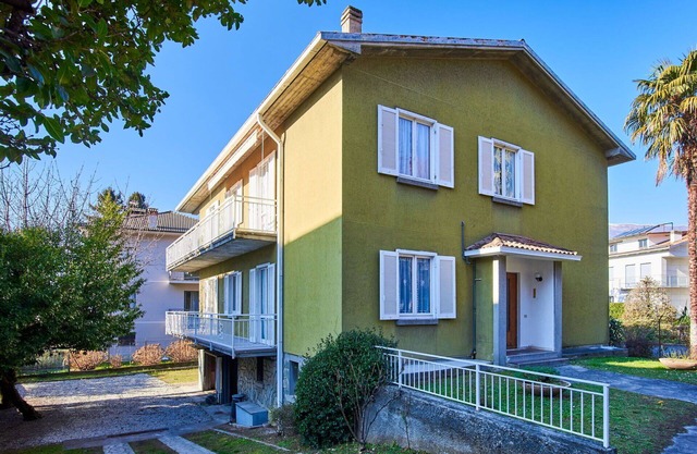 Beautiful apartment in villa for 16 guests with WIFI, TV, balcony and pets allowed