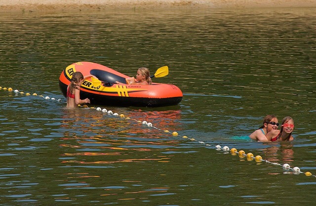 Beautiful apartment in villa for 4 guests with WIFI, pool, TV and terrace