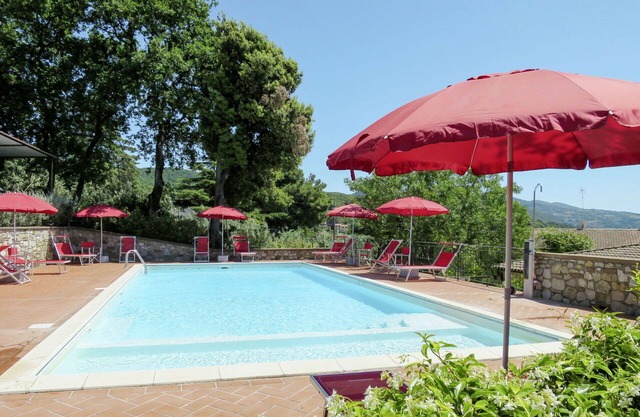 Beautiful apartment for 6 people with pool, WIFI, TV, terrace and pets allowed