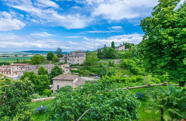 Beautiful apartment for 4 guests with WIFI, TV, patio, pets allowed and panoramic view