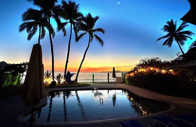 Beautiful Beach Villa in Manzinillo Colima with 5 king Bedrooms & Seven Bathroom