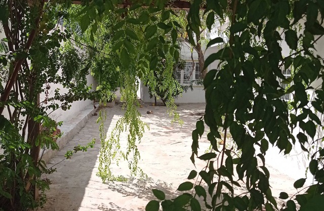 Beautiful colonial-style house a step away from the center of Aregua